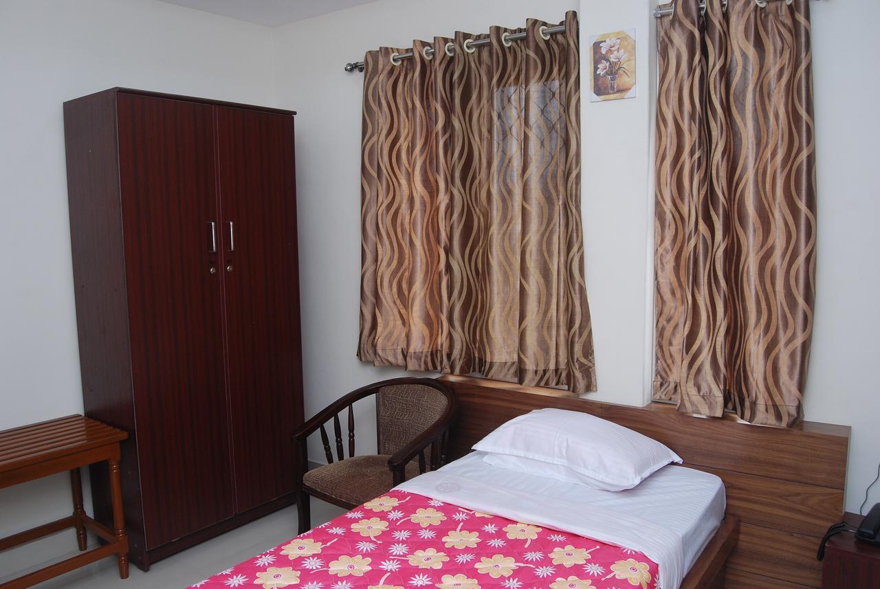 Chakraa Residency Hotel Ramanathapuram Exterior foto